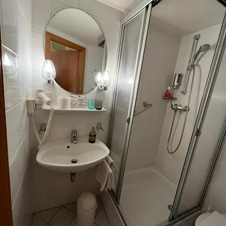 Otel Landgasthaus Waldhorn Forbach