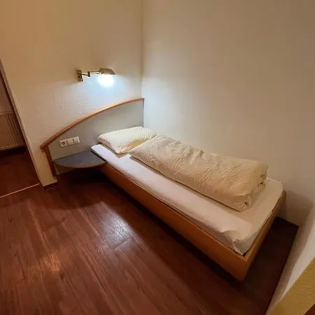 Otel Landgasthaus Waldhorn