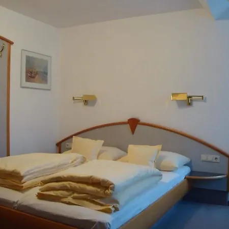 Landgasthaus Waldhorn 2* Forbach