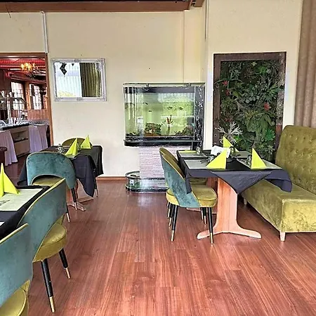 فندق Landgasthaus Waldhorn