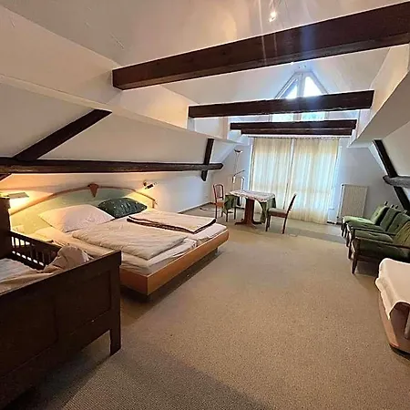 فندق Landgasthaus Waldhorn 2*