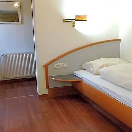 Landgasthaus Waldhorn 2* فورباخ