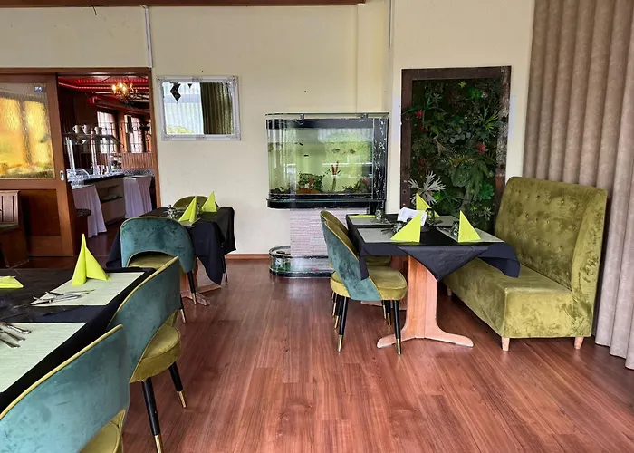 Landgasthaus Waldhorn 2*