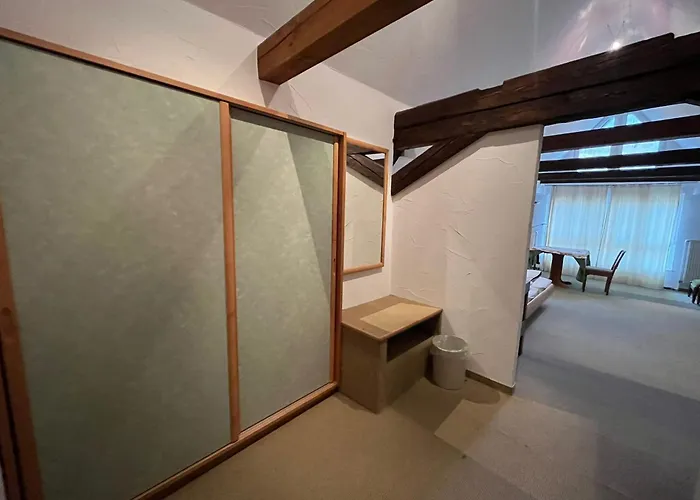 Landgasthaus Waldhorn ホテル フォルバック